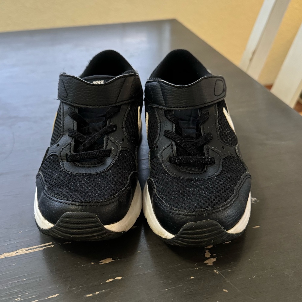Nike - Air Max SC PSV Sneaker Black & White - Boys Size 3